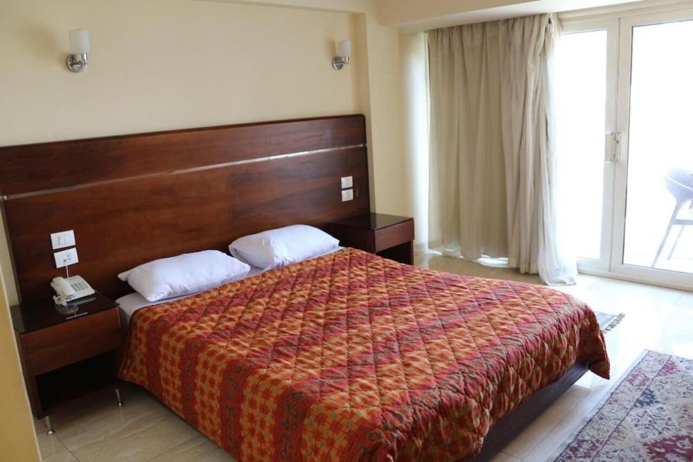 Pharaohs Hotel Giza Bagian luar foto